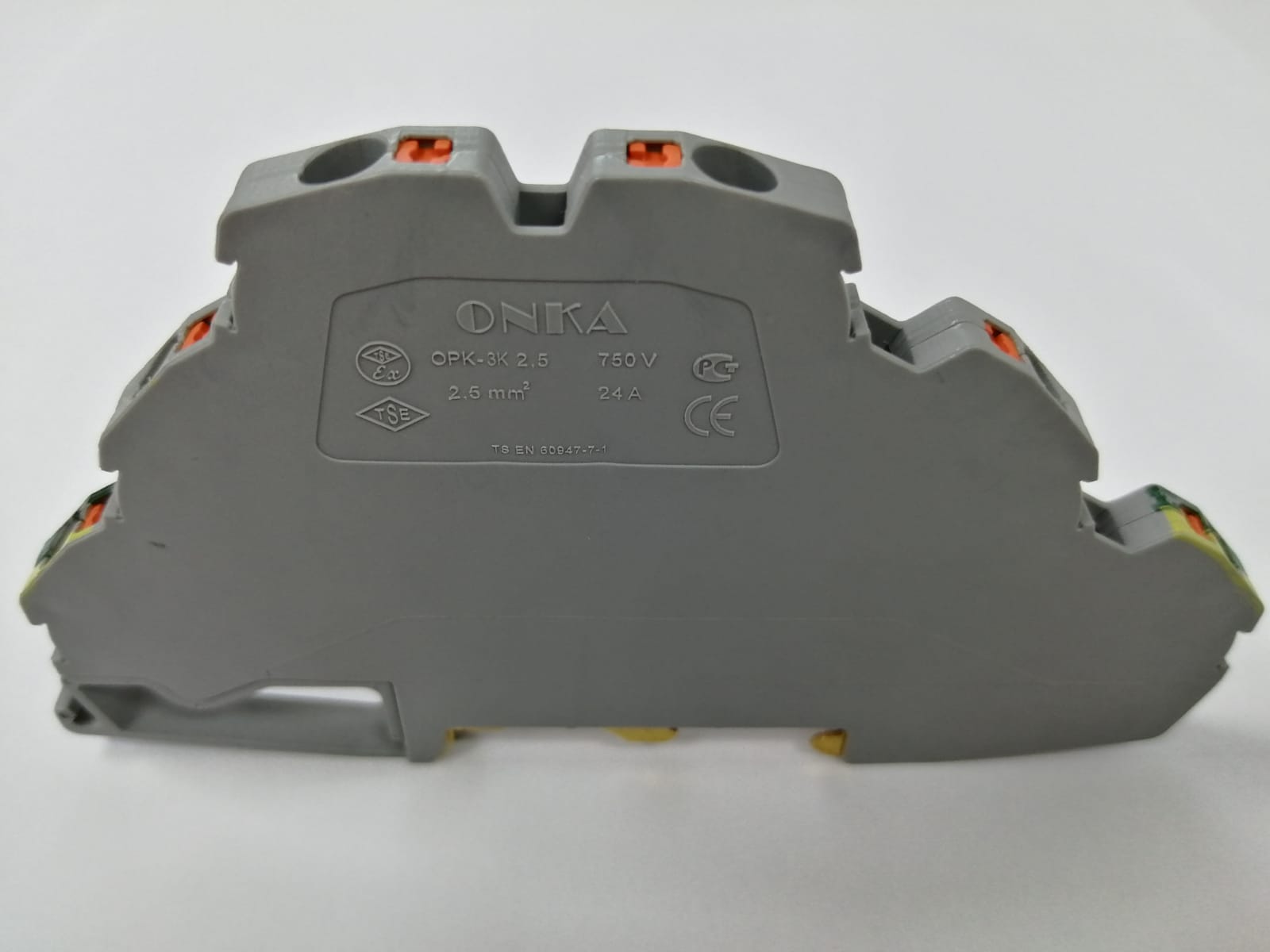 OPK-C3  2,5PE/5,9mm Клемма заземляющая проходная трехярусная закрытая, пружинные зажимы, 24A                                                                                                                                                                   